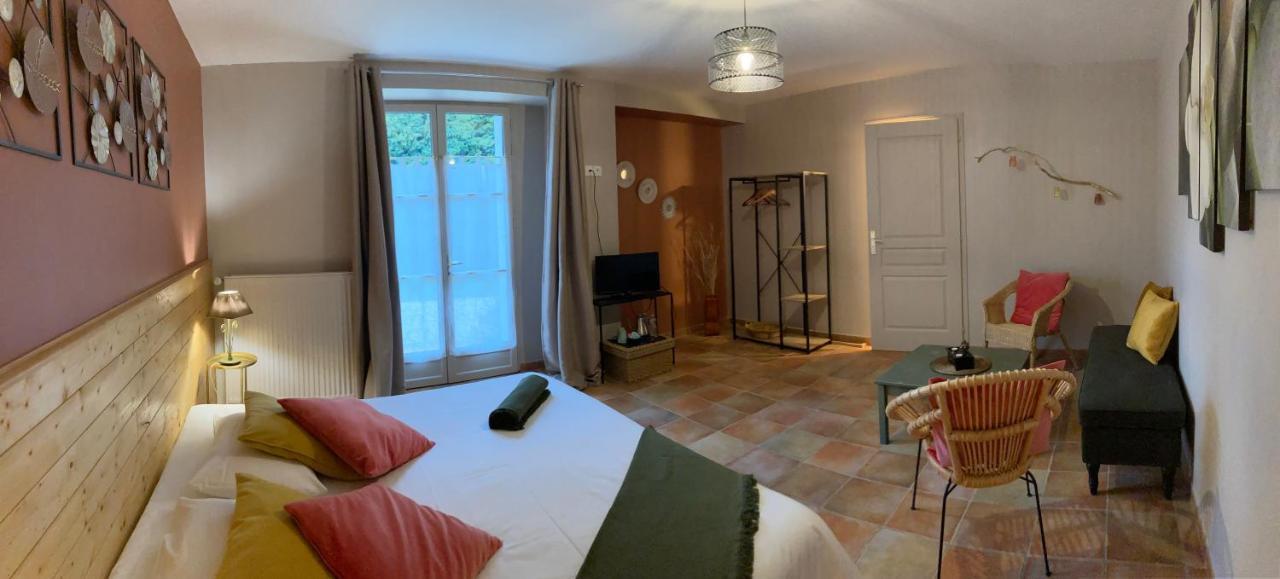 Le Chai De La Rose Spa Et Seances Bien Etre Doue-la-Fontaine Exterior photo