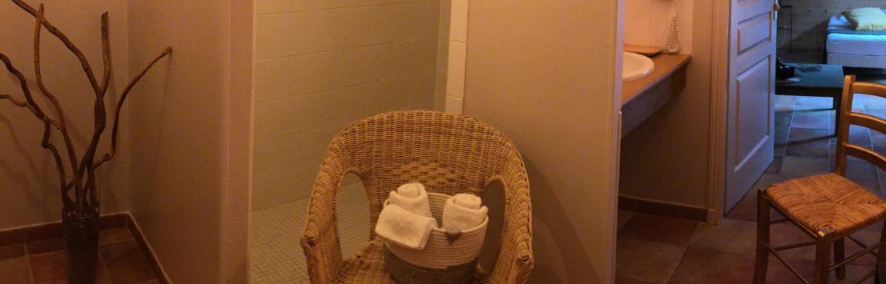 Le Chai De La Rose Spa Et Seances Bien Etre Doue-la-Fontaine Exterior photo